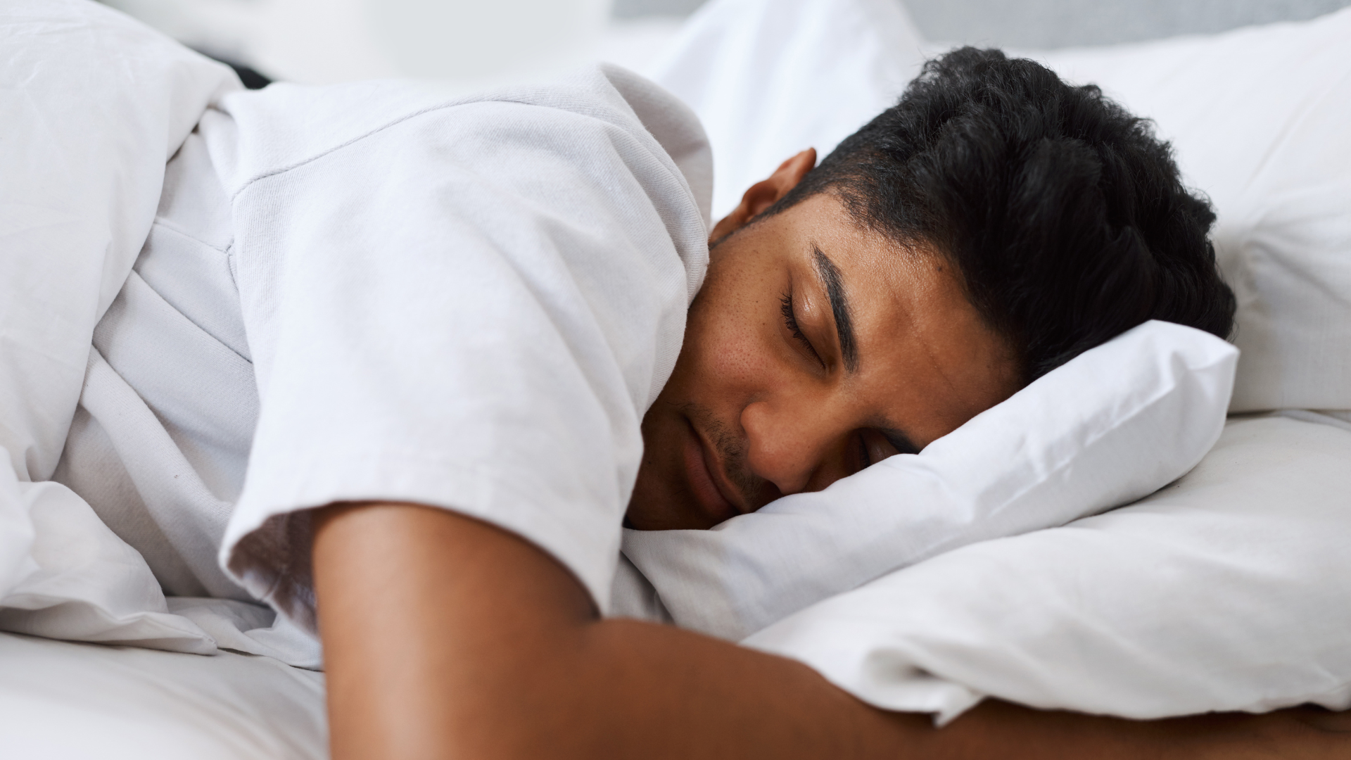 Man sleeping - can you use probiotics for sleep?